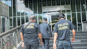 Ex-desembargador cearense condenado pelo STJ é preso pela Polícia Federal em Fortaleza