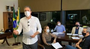 Camilo anuncia auxílio de R$ 1 mil para profissionais do setor de eventos do Ceará