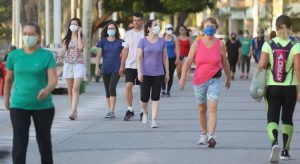 210 pessoas foram autuadas por deixar de usar máscara de proteção no Ceará