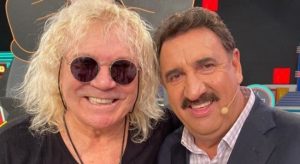 Ovelha abre frangaria com a ajuda de Ratinho por falta de shows na pandemia