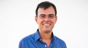 Repórter Tino Marcos deixa a Globo após 35 anos de emissora