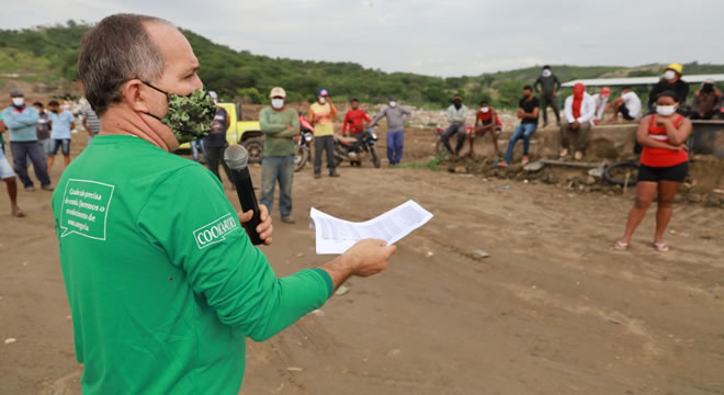 Amaju e Semasp promovem reunião com catadores do lixão de Juazeiro do Norte