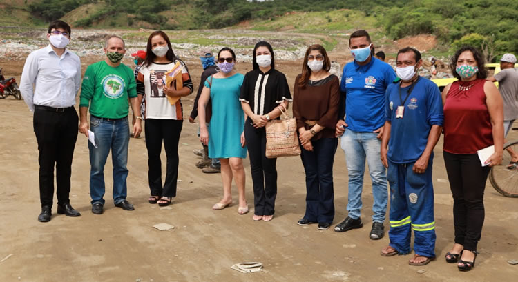 Amaju e Semasp promovem reunião com catadores do lixão de Juazeiro do Norte