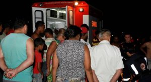 Um morto e outro ferido em Juazeiro na colisão de motos e jovem ainda foi atropelado por caminhão