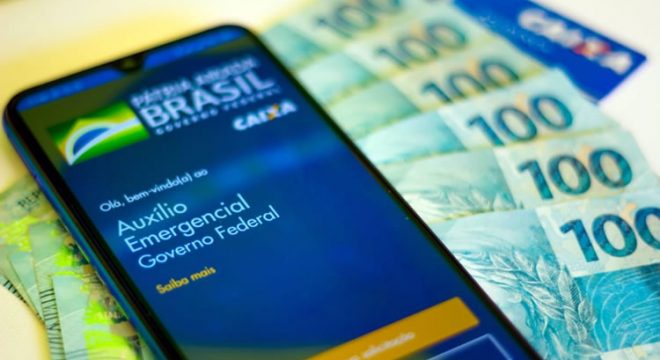 Novo auxílio emergencial pode voltar este mês, com valor de R$ 150 a R$ 375