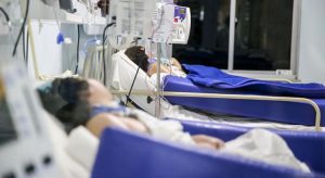 Internações por Covid são 73% mais longas durante a segunda onda no Ceará, apontam boletins da Sesa