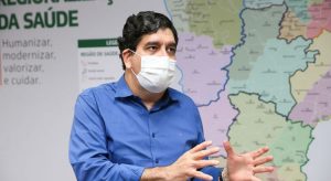 Ceará está entrando em fase de estabilização da Covid-19 com lockdown, diz secretário da Saúde