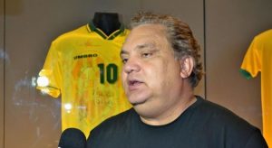 Ex-lateral da Seleção e campeão da Copa de 94, Branco está internado com Covid-19