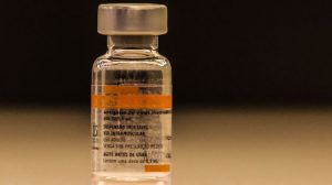 Testes preliminares da CoronaVac apontam segurança para aplicação em crianças e adolescentes, diz Sinovac