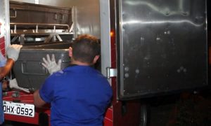 Jovem morto em Juazeiro a facadas e pauladas com mulher e uma criança feridos