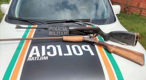 Mulher no Cariri aponta arma para a PM de Abaiara após ameaçar sua vizinha