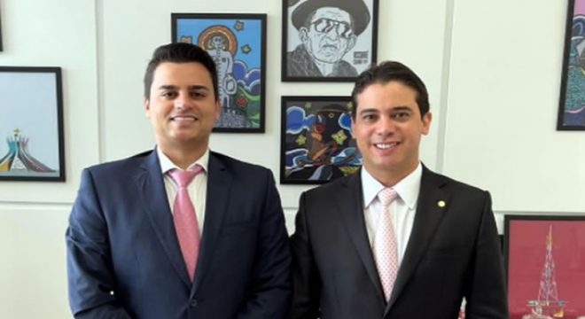 Empresário caririense do ramo de eventos visita o deputado Junior Mano, em Brasília