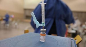 Cadastro da vacinação contra Covid-19 no Ceará poderá ser confirmado por telefone de forma gratuita