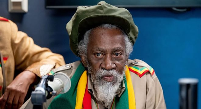 Bunny Wailer, que fundou The Wailers com Bob Marley e Peter Tosh, morre aos 73 anos