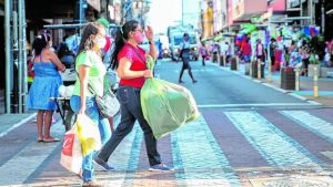 Comércio do Ceará apresenta proposta e vê chance de reabrir no dia 5