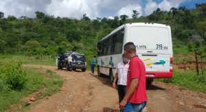 Dupla armada rouba motocicleta e dinheiro em Icó