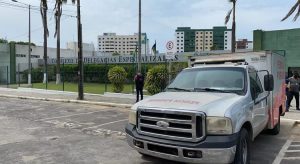 Homem baleado na rua tenta se esconder em delegacia, mas morre momentos depois