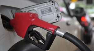 Petrobras anuncia novo aumento de 8,8% na gasolina; sexto reajuste do ano