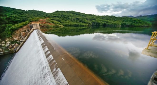 Açude Germinal é o terceiro a sangrar no Ceará em 2021
