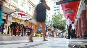 Comércio cearense interrompe sequência de altas e registra queda de 5,1% nas vendas de janeiro