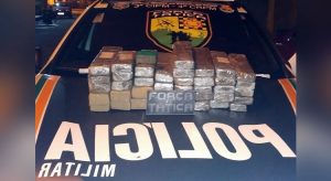 PM de Brejo Santo prende jovem com quase 30 Kg de maconha após interceptar ônibus