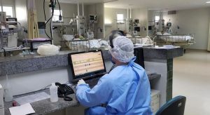 Gastos com internações por Covid custam R$ 15 mi a mais que a soma de todas as hospitalizações no CE