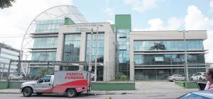 Policial mata vizinho suspeito de agredir fisicamente a esposa do militar