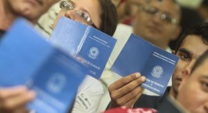 Ceará demitiu mais que contratou em março e perdeu 1.564 postos de trabalho