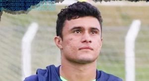 Talisson também acerta com o Iguatu