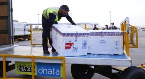 Chega ao Ceará o 13º lote de vacinas contra a Covid-19, com 170,4 mil doses