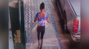 Ajude a identificar garota juazeirense que furtou R$ 2 mil de mulher numa loja