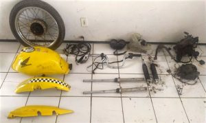 Pedaços de moto roubada em Crato são encontrados em Santana do Cariri