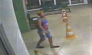 Jovem embriagada no Cariri arromba delegacia na busca de atendimento