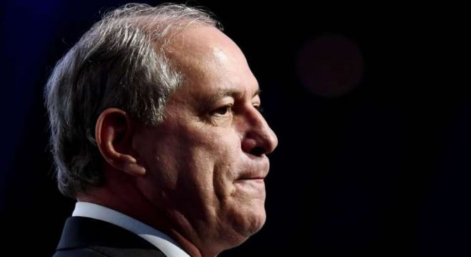 Ciro Gomes tem R$ 17,4 mil penhorados pela Justiça de São Paulo