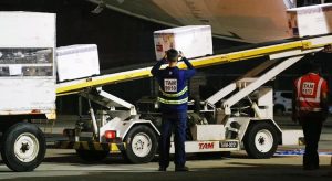 Remessa com 38 mil doses da CoronaVac chega ao Ceará nesta sexta