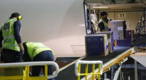 Vacinas da Pfizer contra Covid chegam ao Ceará na noite desta quarta-feira