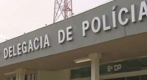 Jovem de 22 anos é morta com golpes de taco de beisebol por ex-companheiro