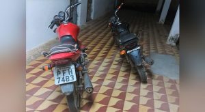 PM de Potengi recupera duas motos roubadas e estacionadas em frente a um bar