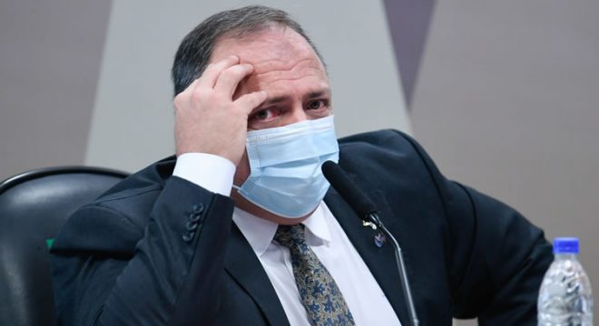 Pazuello respondeu a inquérito por obrigar soldado negro a fazer papel de animal