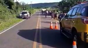 Carro capota em Nova Olinda deixando um morto e dois feridos