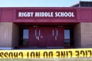 Criança atira em dois colegas e em funcionário de escola nos Estados Unidos