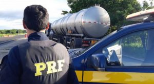 87 mil litros de combustível são apreendidos no Ceará com documentação irregular