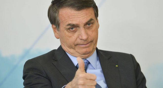 Após recusar ofertas, Bolsonaro agora pede à Pfizer para antecipar vacinas