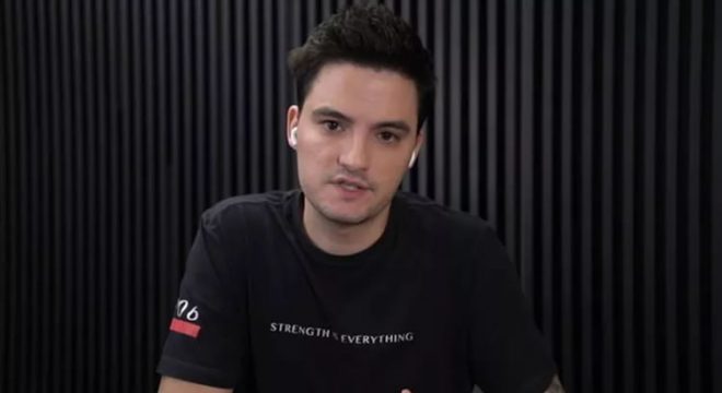 Justiça arquiva processo contra Felipe Neto por suspeita de corrupção de menores