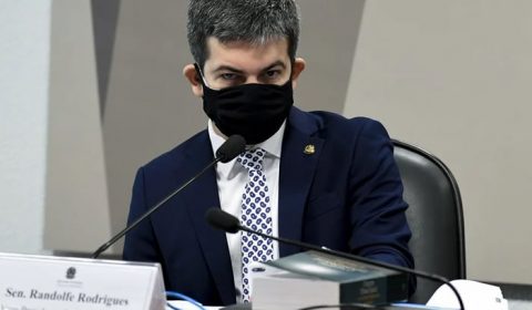 Randolfe Rodrigues revela que Ministério da Saúde ignorou 53 e-mails da Pfizer