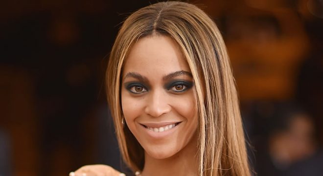 Beyoncé lidera campanha contra a fome no Brasil