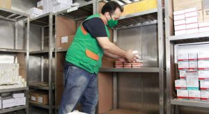 Novos lotes de vacinas Pfizer e CoronaVac com 161.280 doses chegam ao Ceará