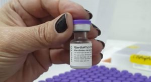 Maior lote de vacinas da Pfizer deve chegar ao Ceará nesta terça-feira