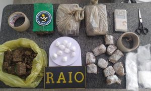 Raio apreende quase dois quilos de maconha e cocaína no Iguatu