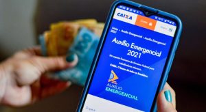 Funcionária de lotérica é presa no Ceará por desvio do auxílio emergencial de mais de 150 pessoas